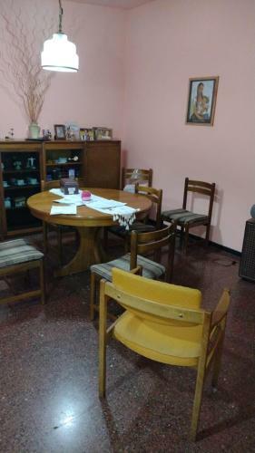 Amplia Casa! Excelente Ubicaci�n