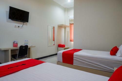 Hotel Reddoorz Plus @ Jl Pemuda Pati