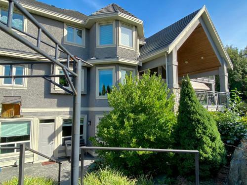Luxury King 2 Br Garden Suite