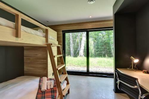 Contemporary + Spa & Sauna