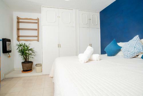 Bed & Breakfast La Antigua Guest House