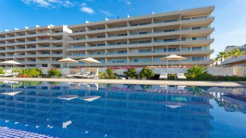 Apartamento Luxury 1,600 Sqft Ocean View New Condo, 3 Pools.