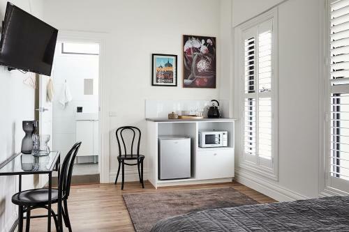 Richmond Studio Apartments