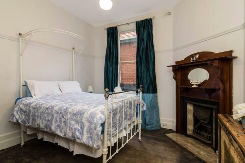 Elwood Eclectic Gem