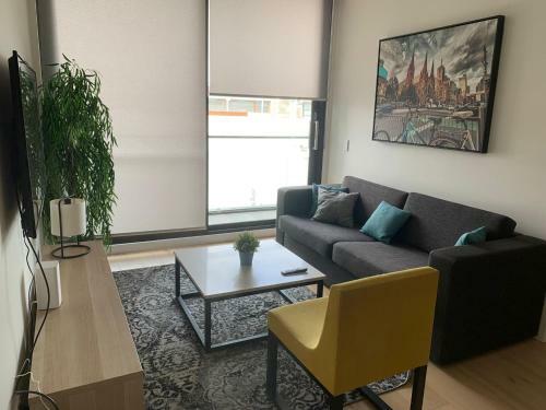 New Luxe 2 Bedroom Apartment