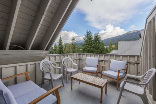 Lagoons By Cozystay Signature Whistler
