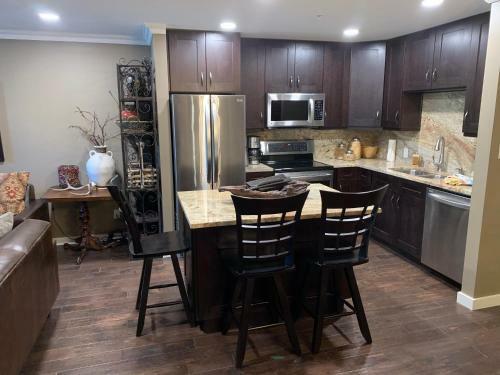 Luxurious Spacious Townhouse