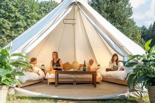 Cocoon Village - Glamping - Domaine Des Grottes de Han