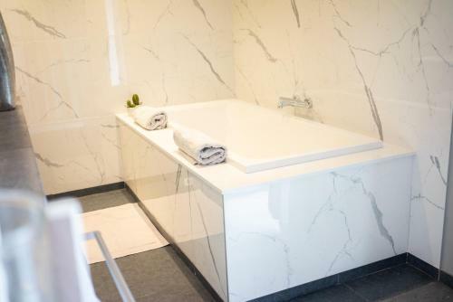 Bed & Breakfast Villa Les �rables Restaurant Linea