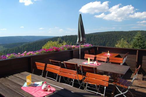 Hostal Berggasthaus & Pension Sch�ne Aussicht