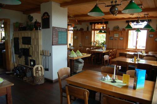 Hostal Berggasthaus & Pension Sch�ne Aussicht