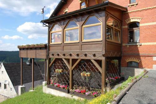 Hostal Berggasthaus & Pension Sch�ne Aussicht