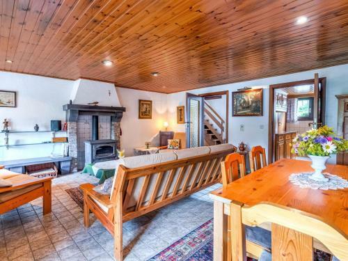 Quaint Holiday Home In Trois-ponts Near Forest