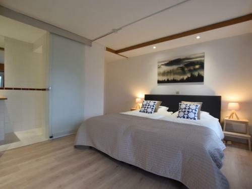 Former Hotel, Very Spacious And Located At Baraque Fraiture