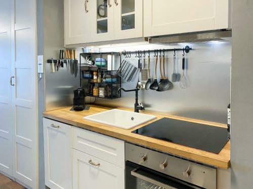 Apartamento Swissme - Modernes Studio Mit Balkon & Parkplatz & Netflix