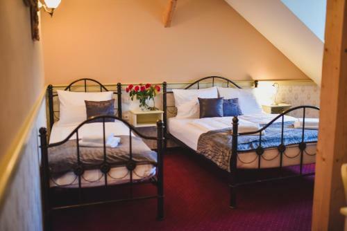 Hotel Z�mek Kamenn� Dv?r