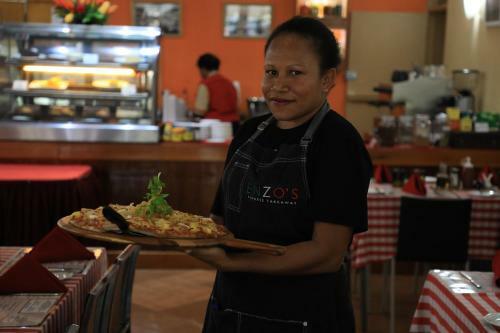 Huon Gulf Hotel