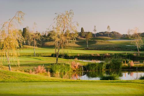 Hotel K�ln11 Im K�lner Golfclub