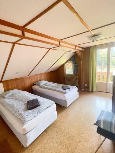 Neb-thun Lodge`s Seehaus 1 Gwatt