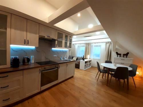 Apartm�ny V Centru - L�zn? Kyn?vart