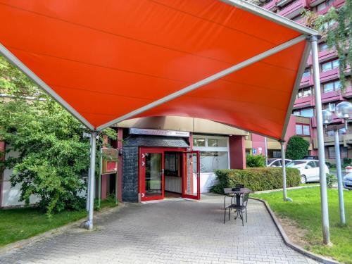 Apartment B1010