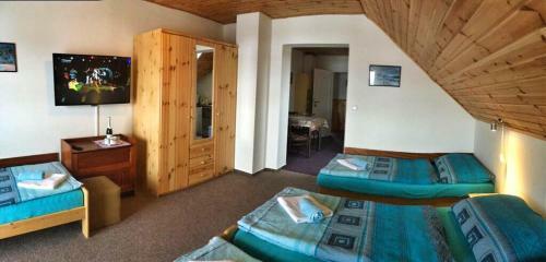 Hostal Apartments Lipno Serafin