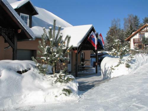 Hostal Apartments Lipno Serafin