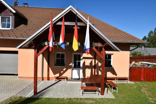 Hostal Apartments Lipno Serafin