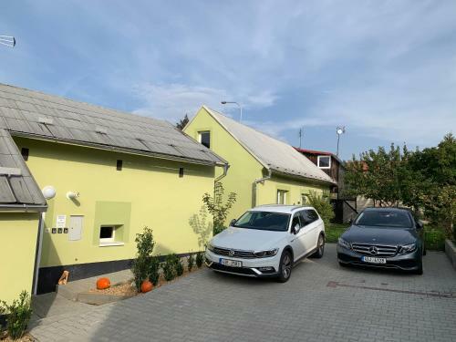 Apartm�ny Kosmonosy, Hradi?tsk� 193