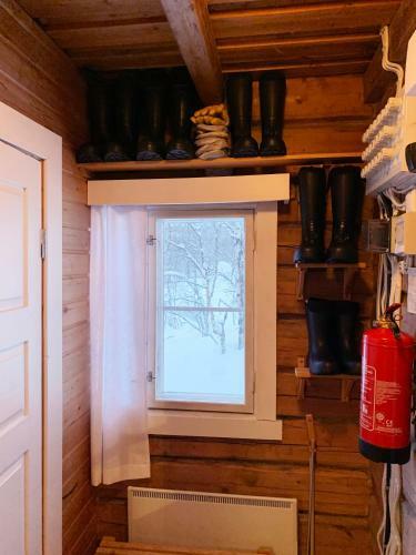Saarisel�ll�, Sielukas Hirsim�kki - Unique Cottage
