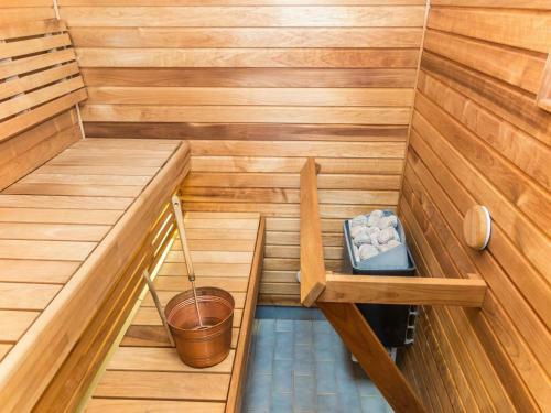 Holiday Home Tahkontupa
