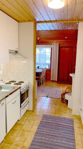Mestarik�mp�t B 9 - Studio