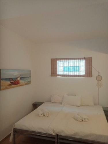 Albergue Votsalon Beach House