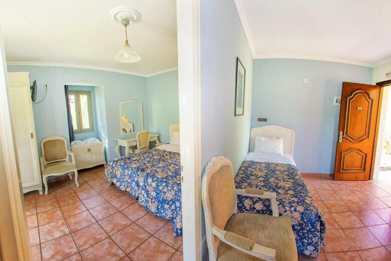 Hotel Efrosini Village