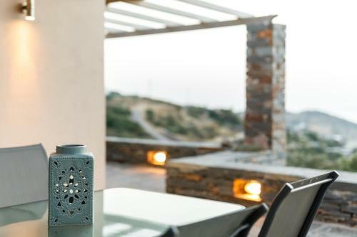 Cycladic Villa With Sea View!