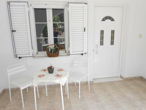 Chrysolithos Kerami Apartments