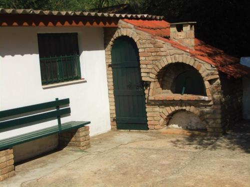 Nikos Apartments