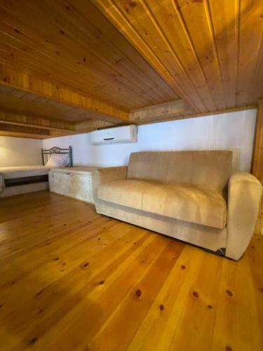 Casa Nikolou Halki