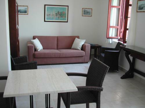 Halki Lodge Luxury Seafront Villas Tilemachos & Angeliki