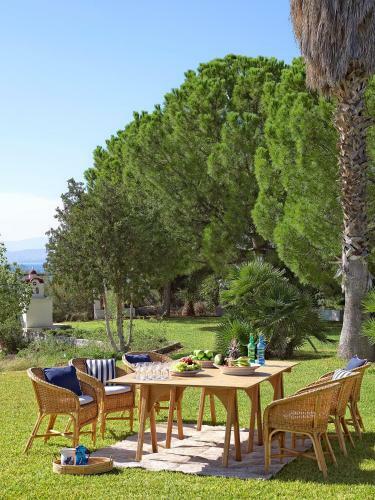 Villa Mar De Pinheiro - Beachfront Villa