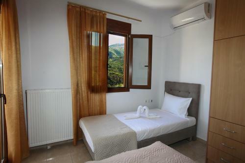 Villa Irini's Home, Chromonastiri