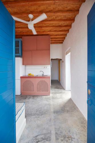 Hostal Kimolos View
