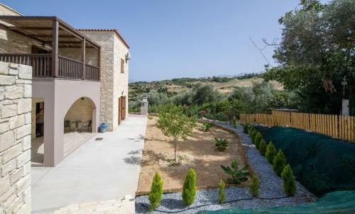 Klio Village