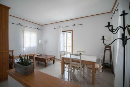 Hotel Lotos Beach Home