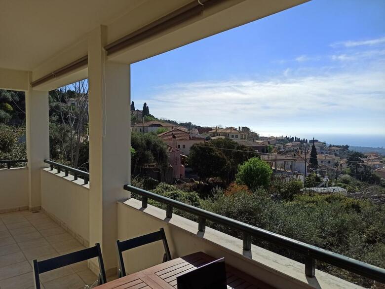 Kiparissia Castle & Sea View