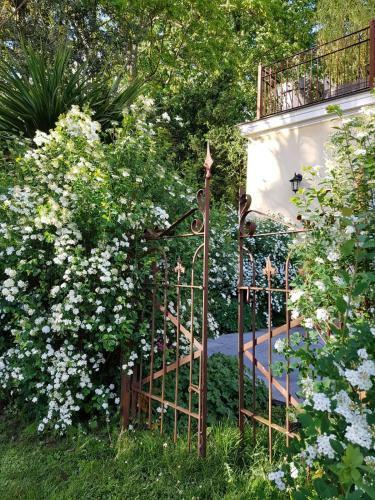 Bed & Breakfast Les Buis De Boscherville