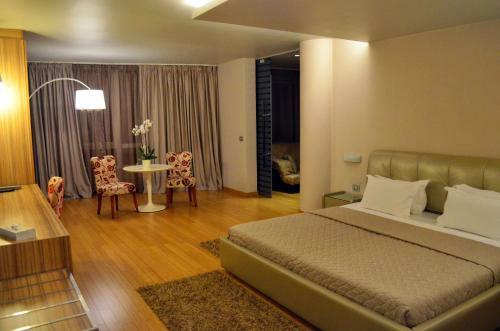 Sky Hotel