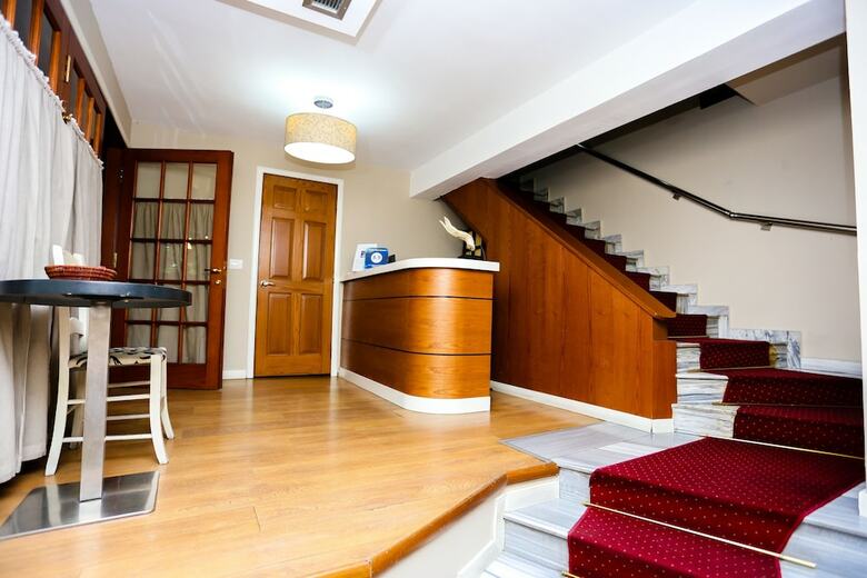 Hotel Town House