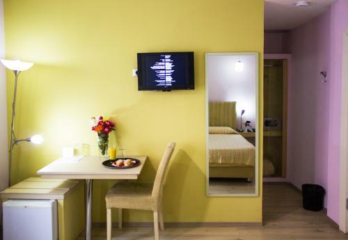 Theranda Hotel