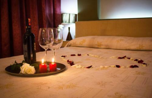 Theranda Hotel